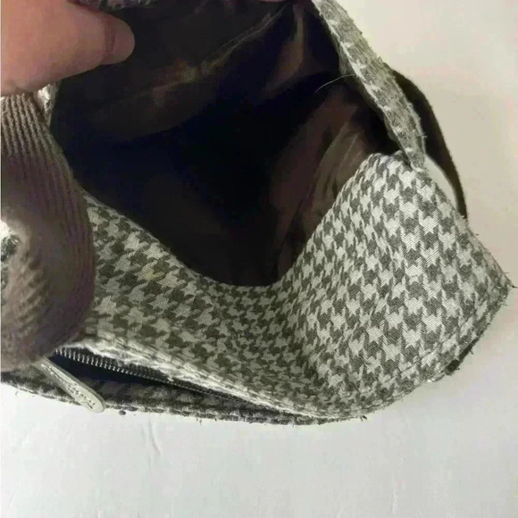 THIRTY-ONE Gray bag with brown strap. Lots of pockets.  Cross body bag! - Picture 5 of 7